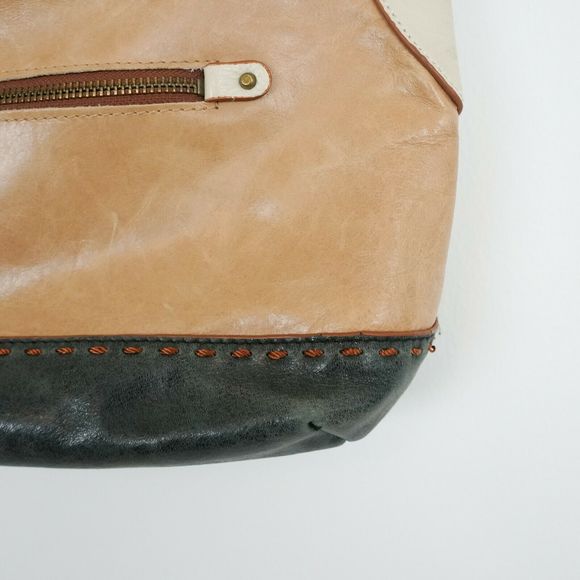 the Sak Leather Shoulder Bag - Picture 4 of 7